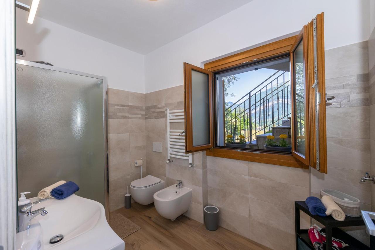 בלאג'יו Apartment With Garden And Parking מראה חיצוני תמונה